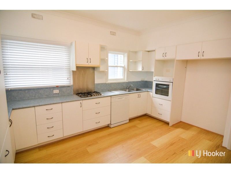 172 Inch Street, Lithgow NSW 2790