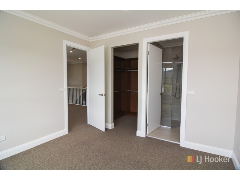 7C Cura Close, Lithgow NSW 2790