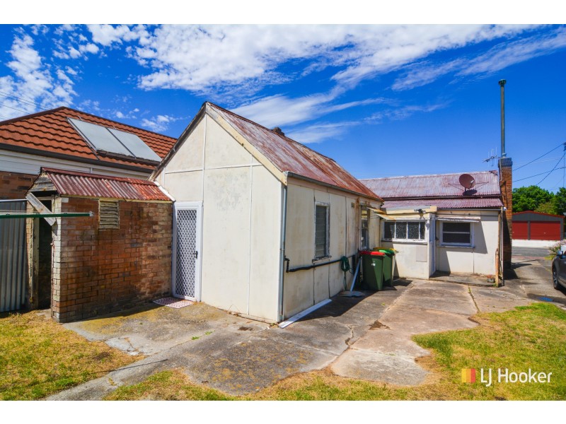 8 Wear Street, Lithgow NSW 2790