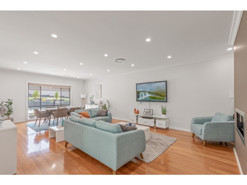 11 Bursaria Place, South Bowenfels NSW 2790