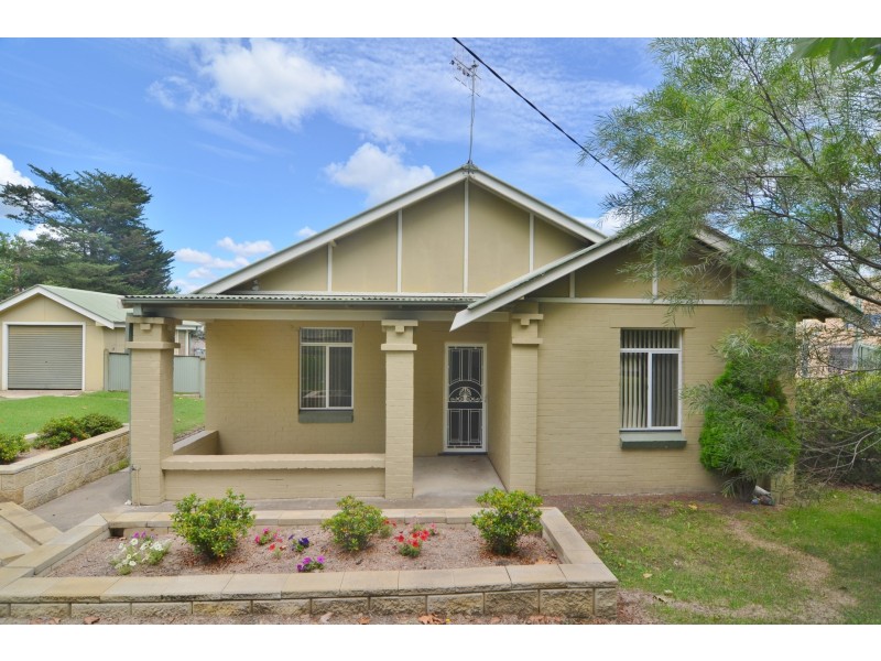 8 Saville Street, Portland NSW 2847