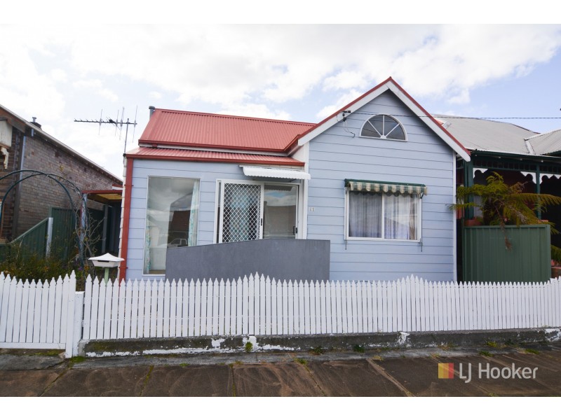 11 Hayley Street, Lithgow NSW 2790