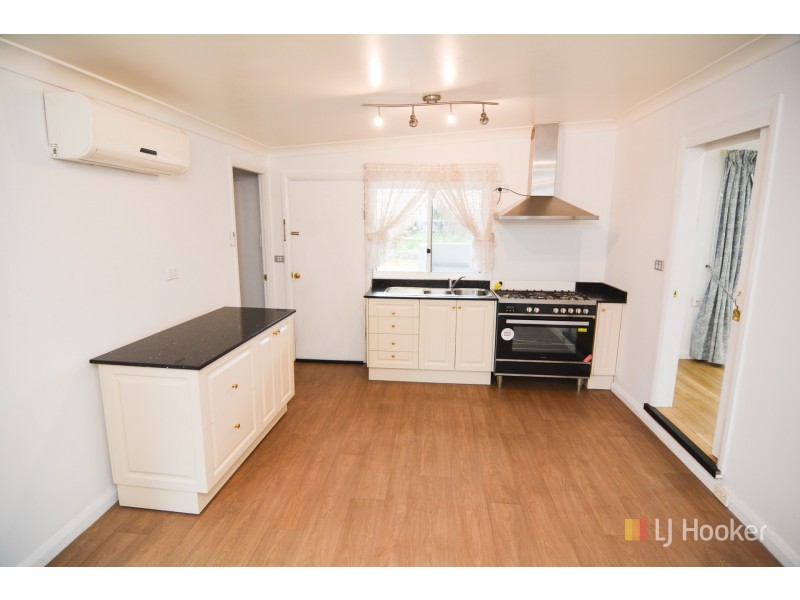 11 Hayley Street, Lithgow NSW 2790