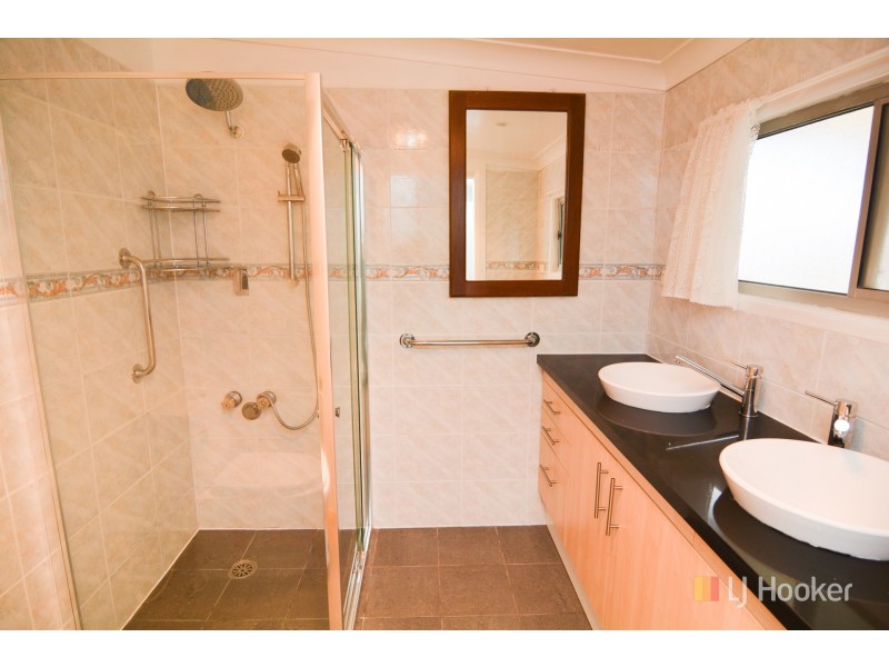 11 Hayley Street, Lithgow NSW 2790