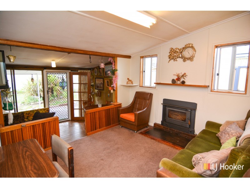 6 Rowsell Street, Portland NSW 2847