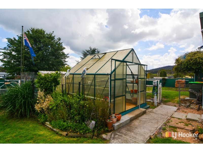 6 Rowsell Street, Portland NSW 2847