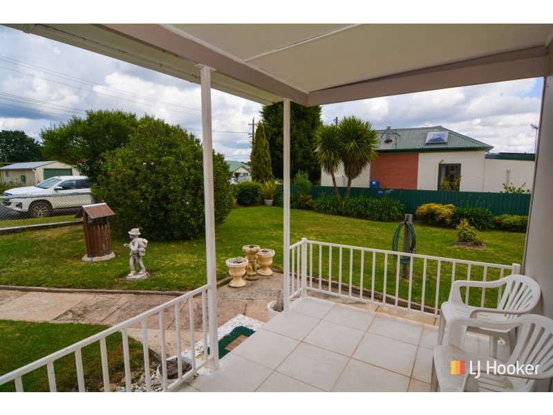 6 Rowsell Street, Portland NSW 2847