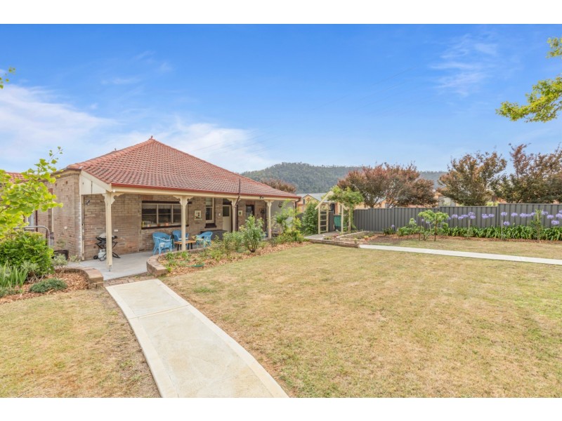 31 Padley Street, Lithgow NSW 2790