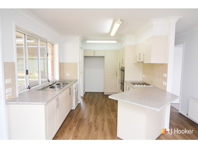 10 Fullagar Avenue, Lithgow NSW 2790