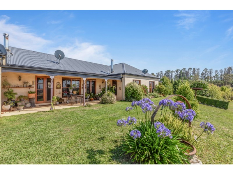 6121 Castlereagh Highway, Running Stream NSW 2850