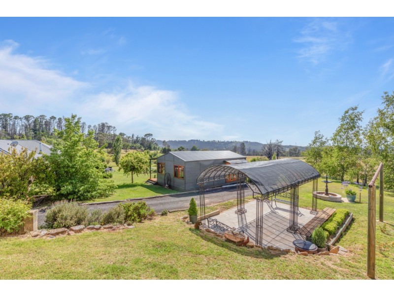 6121 Castlereagh Highway, Running Stream NSW 2850