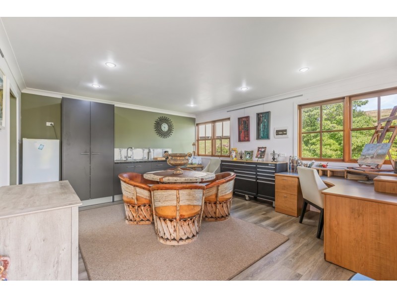 6121 Castlereagh Highway, Running Stream NSW 2850