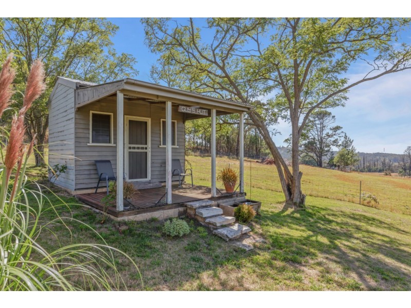 6121 Castlereagh Highway, Running Stream NSW 2850