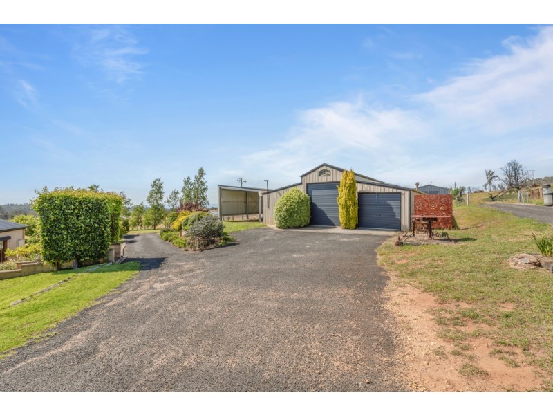 6121 Castlereagh Highway, Running Stream NSW 2850