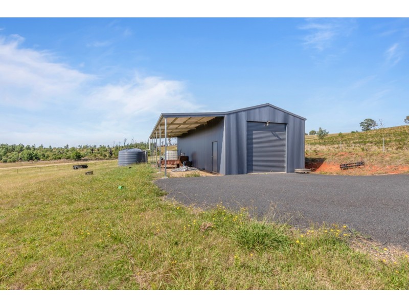 6121 Castlereagh Highway, Running Stream NSW 2850