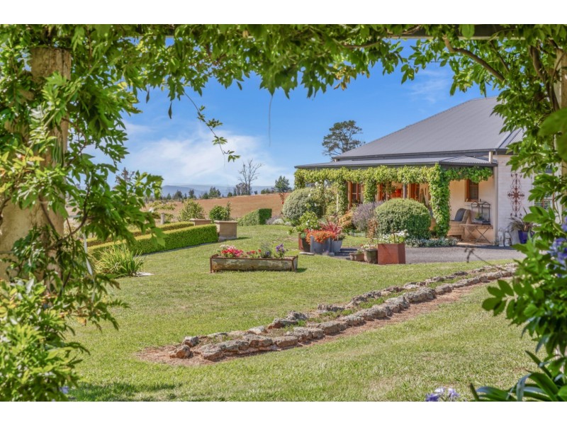 6121 Castlereagh Highway, Running Stream NSW 2850