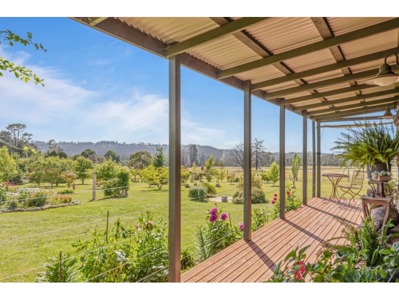 6121 Castlereagh Highway, Running Stream NSW 2850