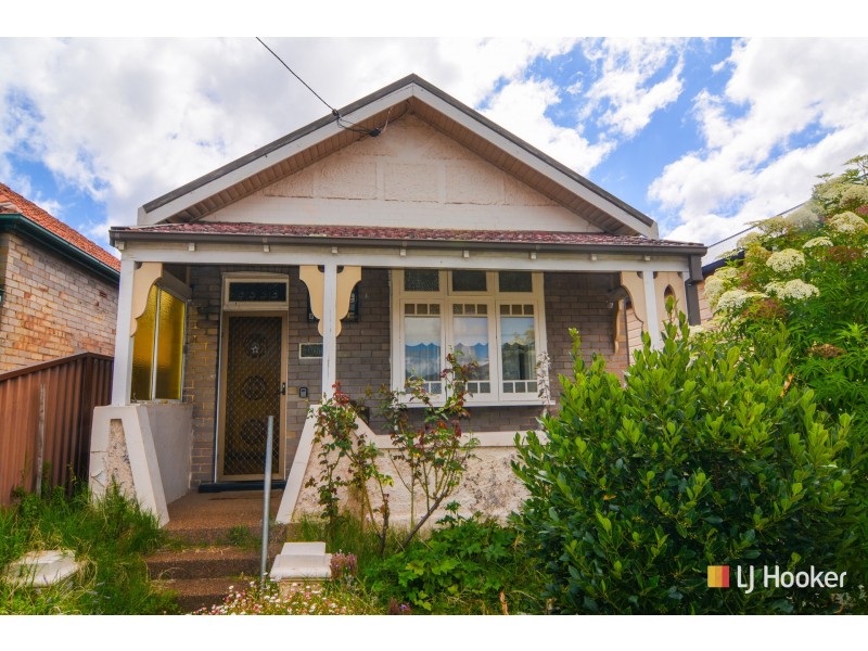82 Laurence Street, Lithgow NSW 2790