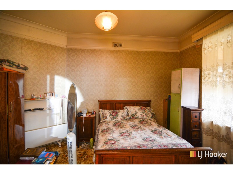82 Laurence Street, Lithgow NSW 2790