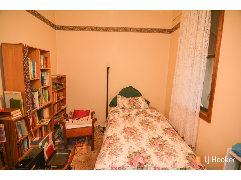 82 Laurence Street, Lithgow NSW 2790