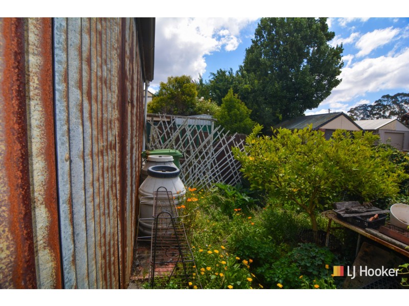 82 Laurence Street, Lithgow NSW 2790