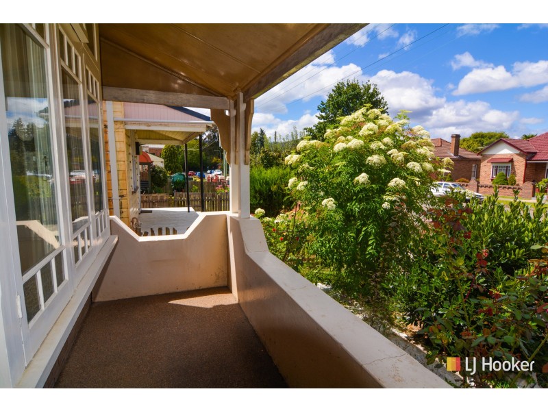 82 Laurence Street, Lithgow NSW 2790