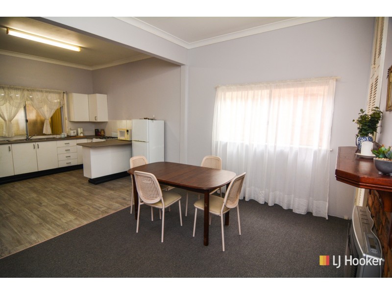 43 Chifley Road, Lithgow NSW 2790