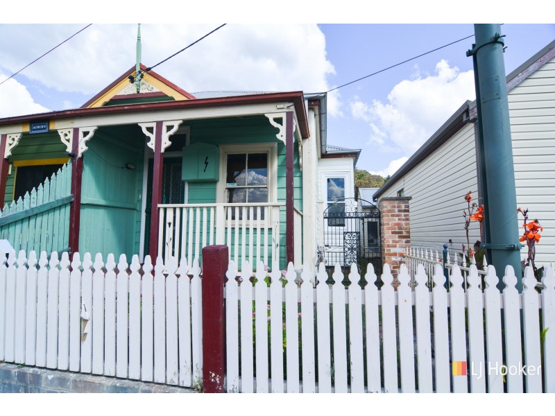 27 Bent Street, Lithgow NSW 2790