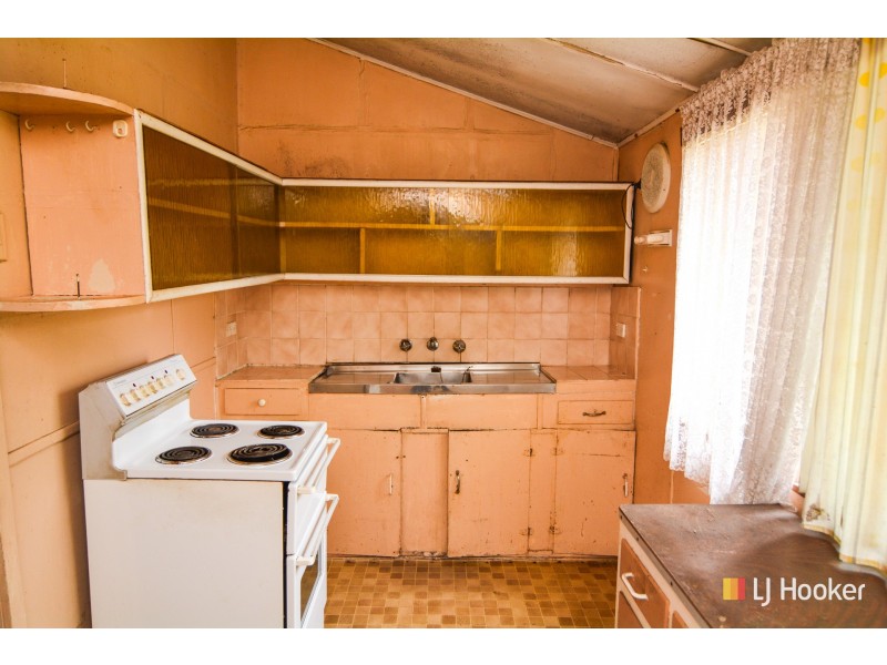 27 Tweed Road, Lithgow NSW 2790