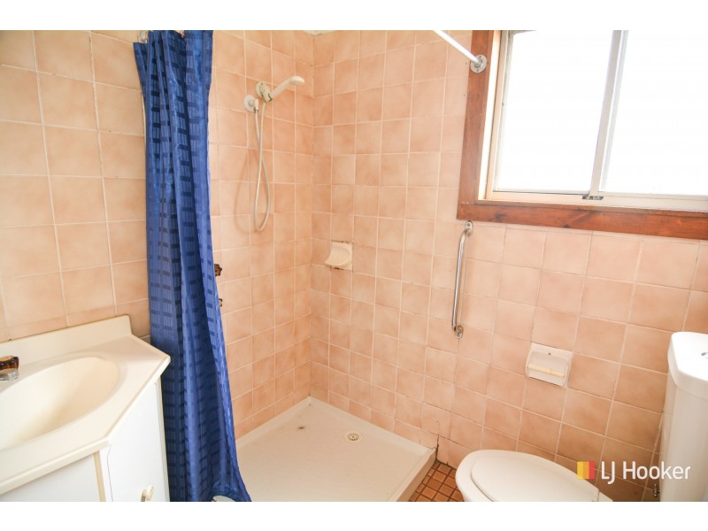 27 Tweed Road, Lithgow NSW 2790