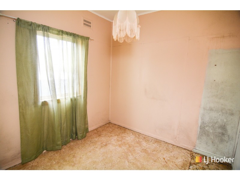 27 Tweed Road, Lithgow NSW 2790