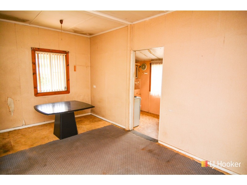 27 Tweed Road, Lithgow NSW 2790