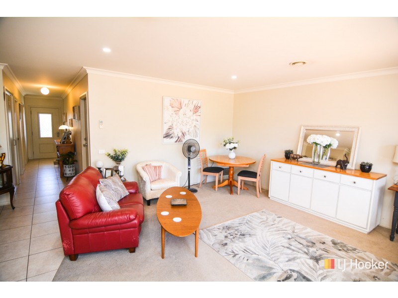 2/16 Sidey Place, Wallerawang NSW 2845