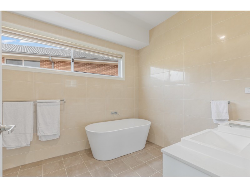 3 Trench Place, South Bowenfels NSW 2790