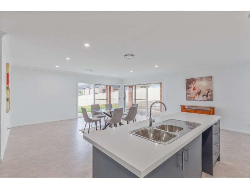 3 Trench Place, South Bowenfels NSW 2790