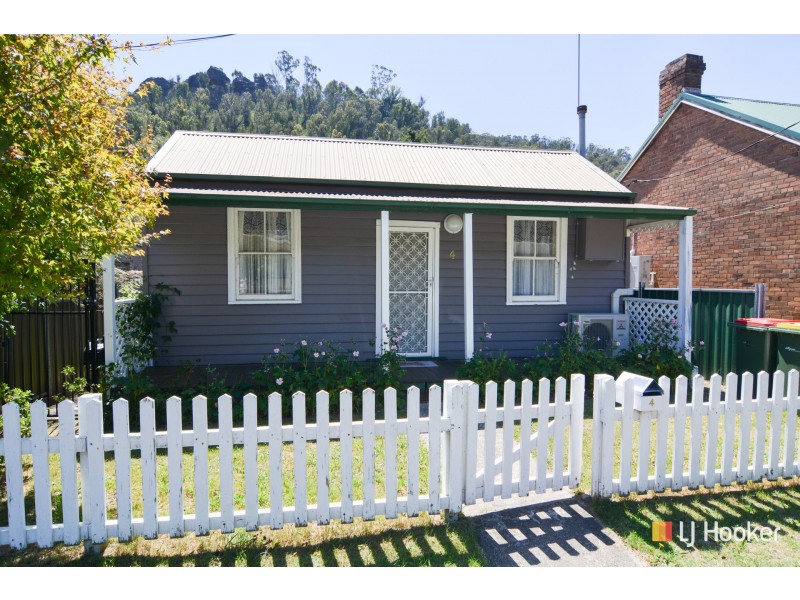 4 Bells Road, Lithgow NSW 2790