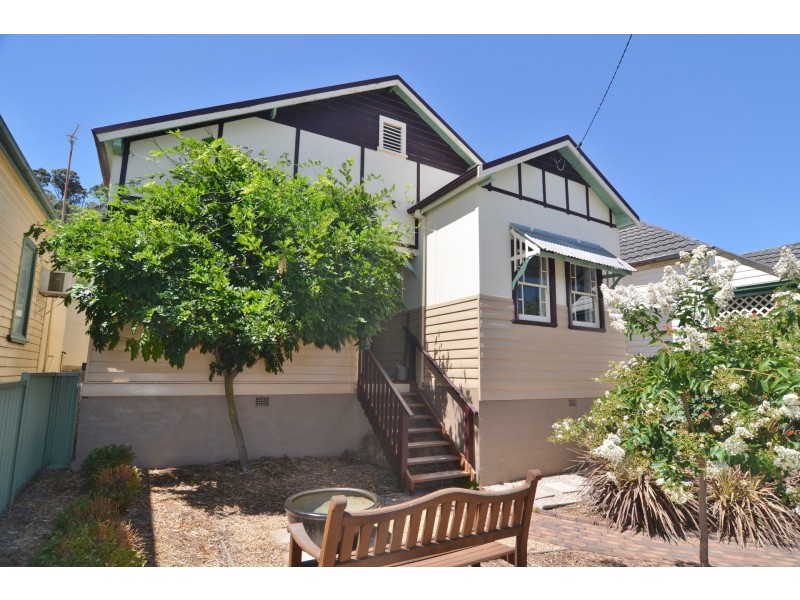 99 Chifley Road, Lithgow NSW 2790