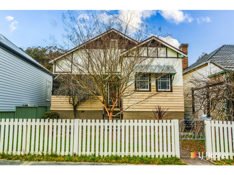 99 Chifley Road, Lithgow NSW 2790