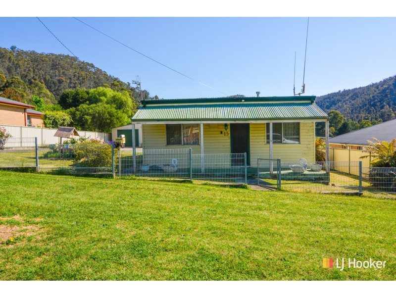 15 Busby Street, Lithgow NSW 2790