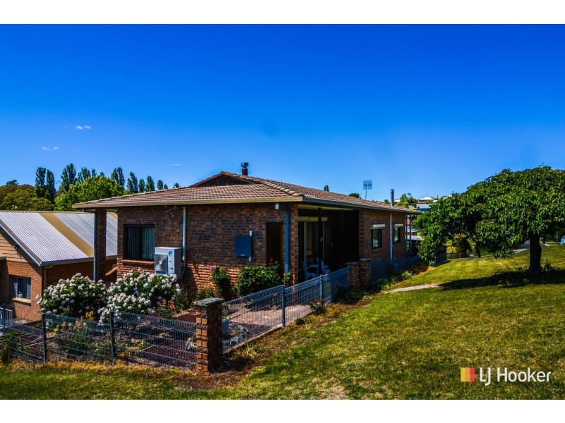 2 Hazel Street, Portland NSW 2847
