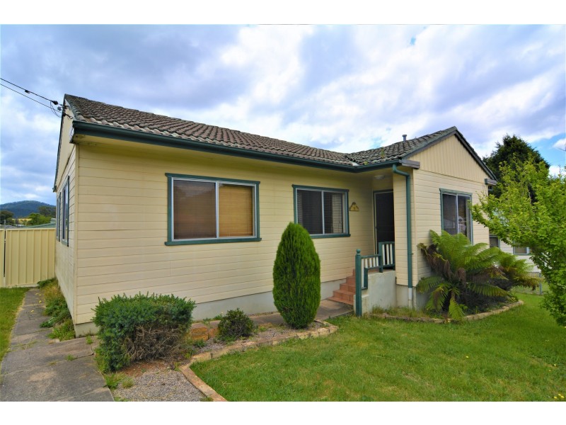 11 Higgins Street, Lithgow NSW 2790