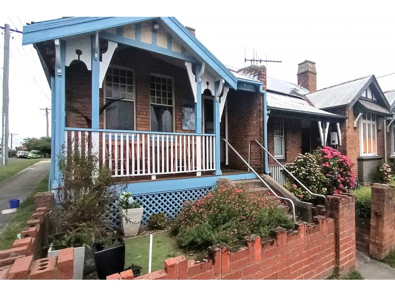 42 Cook Street, Lithgow NSW 2790