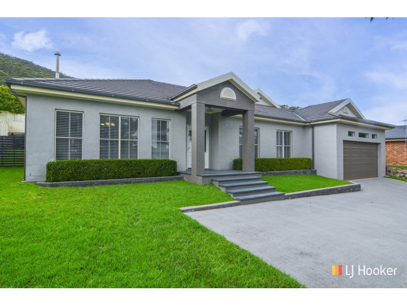 8 Claret Ash Avenue, Lithgow NSW 2790