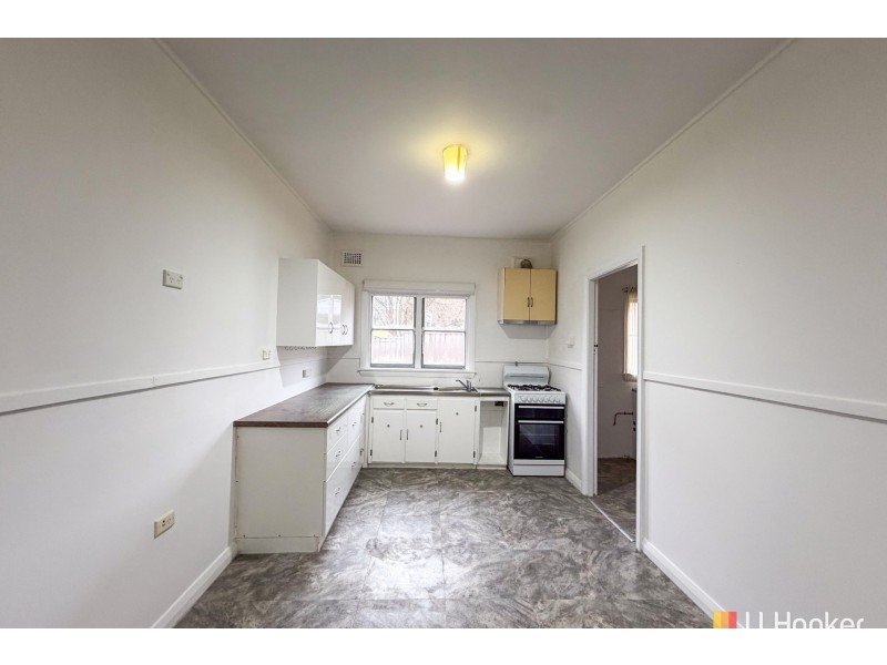 6 Pozieres Street, Lithgow NSW 2790