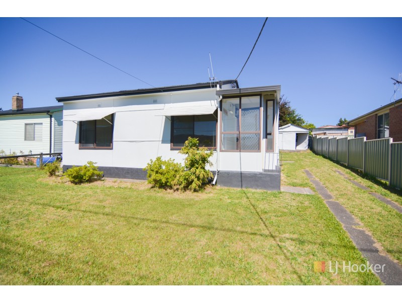 11 Musket Parade, Lithgow NSW 2790