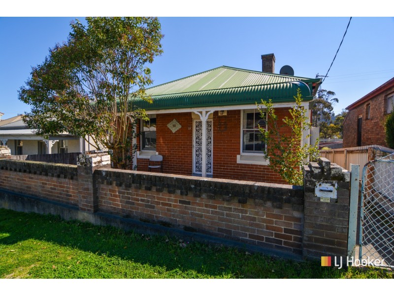 20 Chifley Road, Lithgow NSW 2790