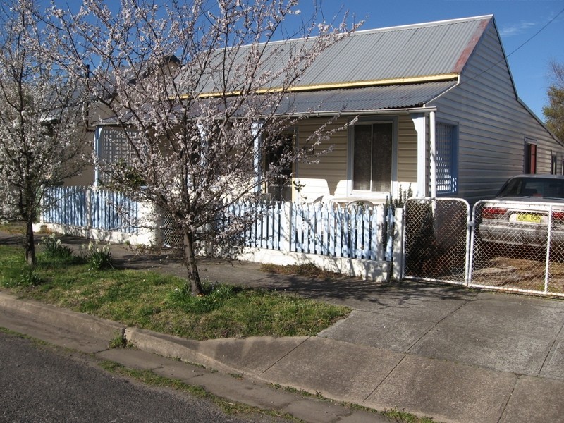 43 Stephenson Street, Lithgow NSW 2790