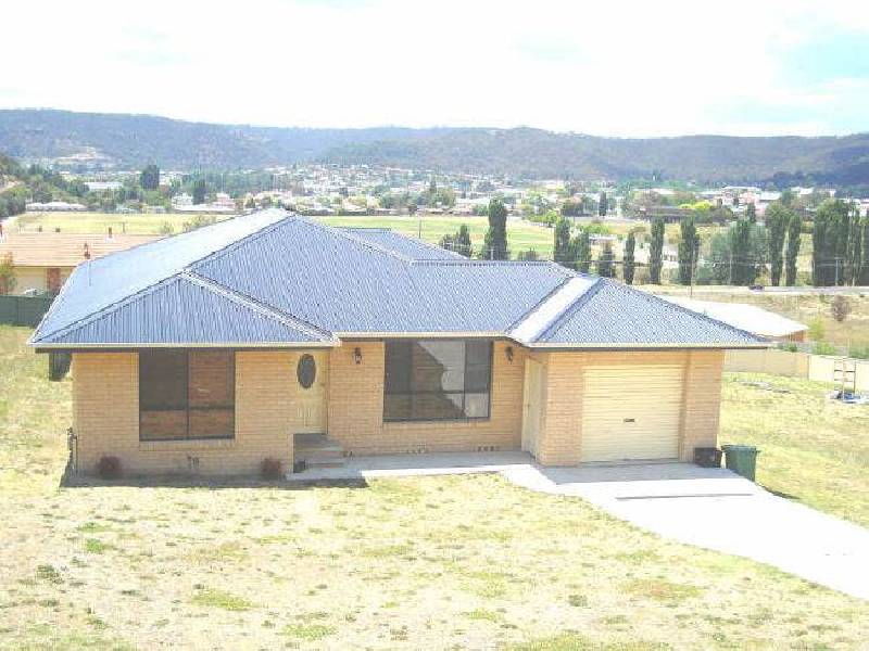 14 Hepburn Street, Lithgow NSW 2790