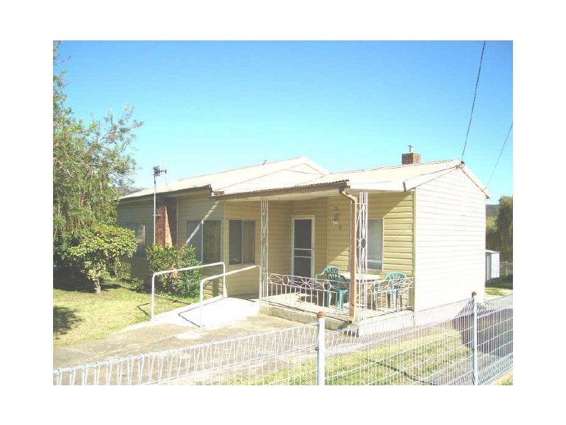 8 Buttress Place, Lithgow NSW 2790