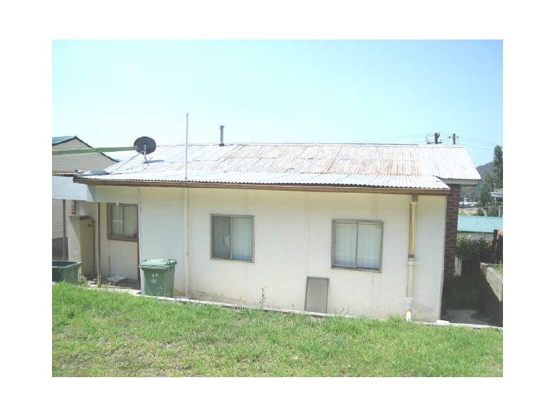 13 Fourth Street, Lithgow NSW 2790